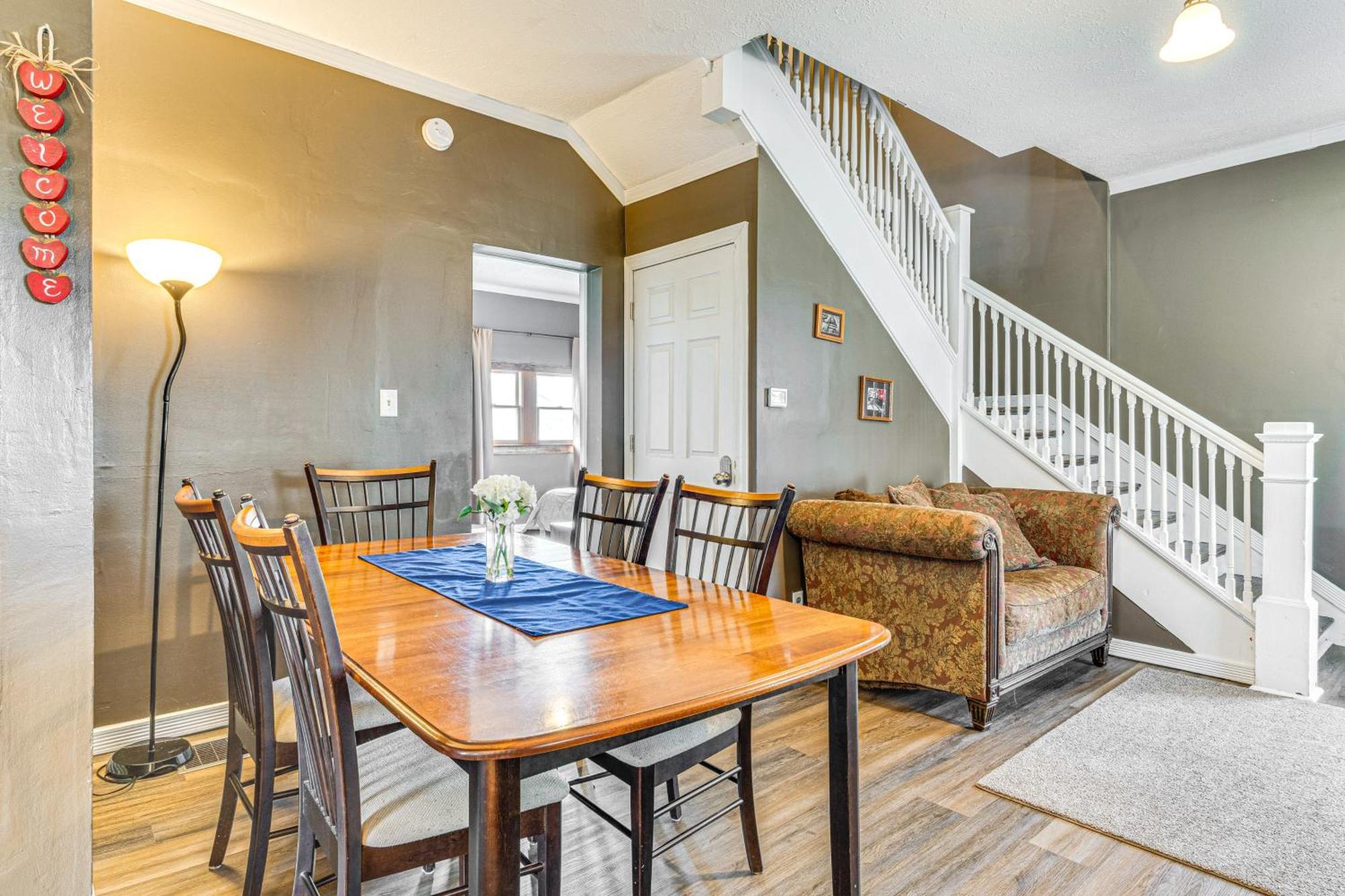 The Junction Victorian Home In Quaint Fortville! Exterior foto